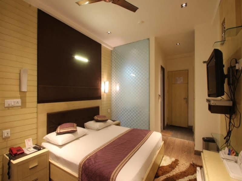Hotel Arpit Palace Delhi  Exterior foto